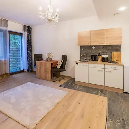 Ferienwohnung Veronika Leutasch Апартаменты Лойташ